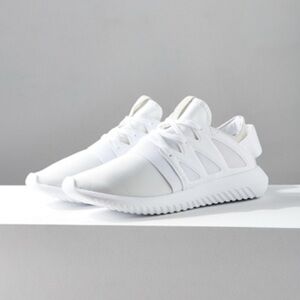 adidas Originals Tubular Viral Sneaker - Size 8